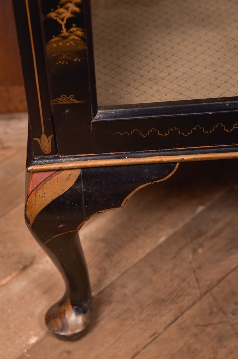 Edwardian Black Lacquer Chinoiserie cabinet View XVII