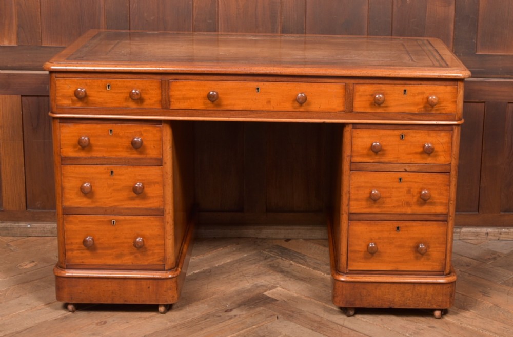 Victorian Knee Hole Writing Desk