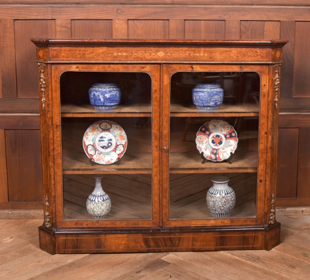Victorian Walnut Bookcase / Display Cabinet View VII