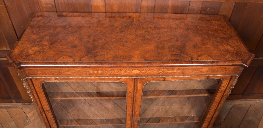 Victorian Walnut Bookcase / Display Cabinet View X