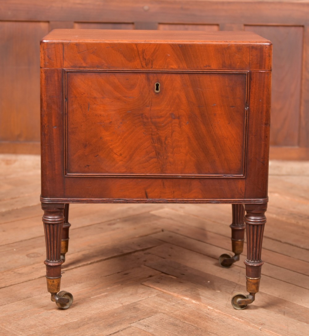 Victorian Mahogany Cellarette View V