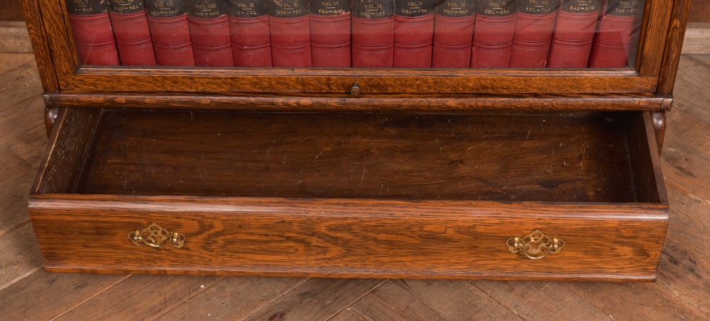 Globe Wernicke Oak 7 Section Bookcase  View V