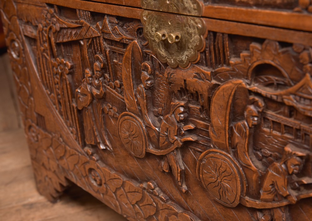 Chinese Camphor wood storage / blanket box View VII