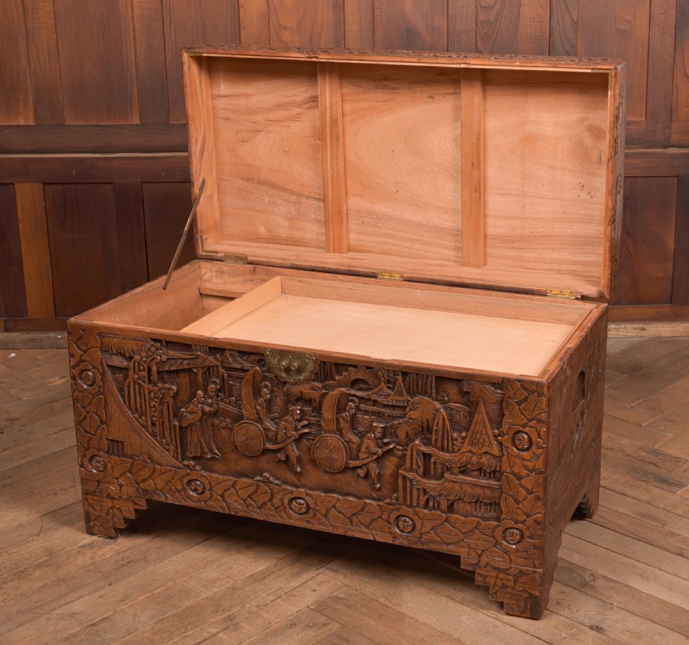 Chinese Camphor wood storage / blanket box View VIII