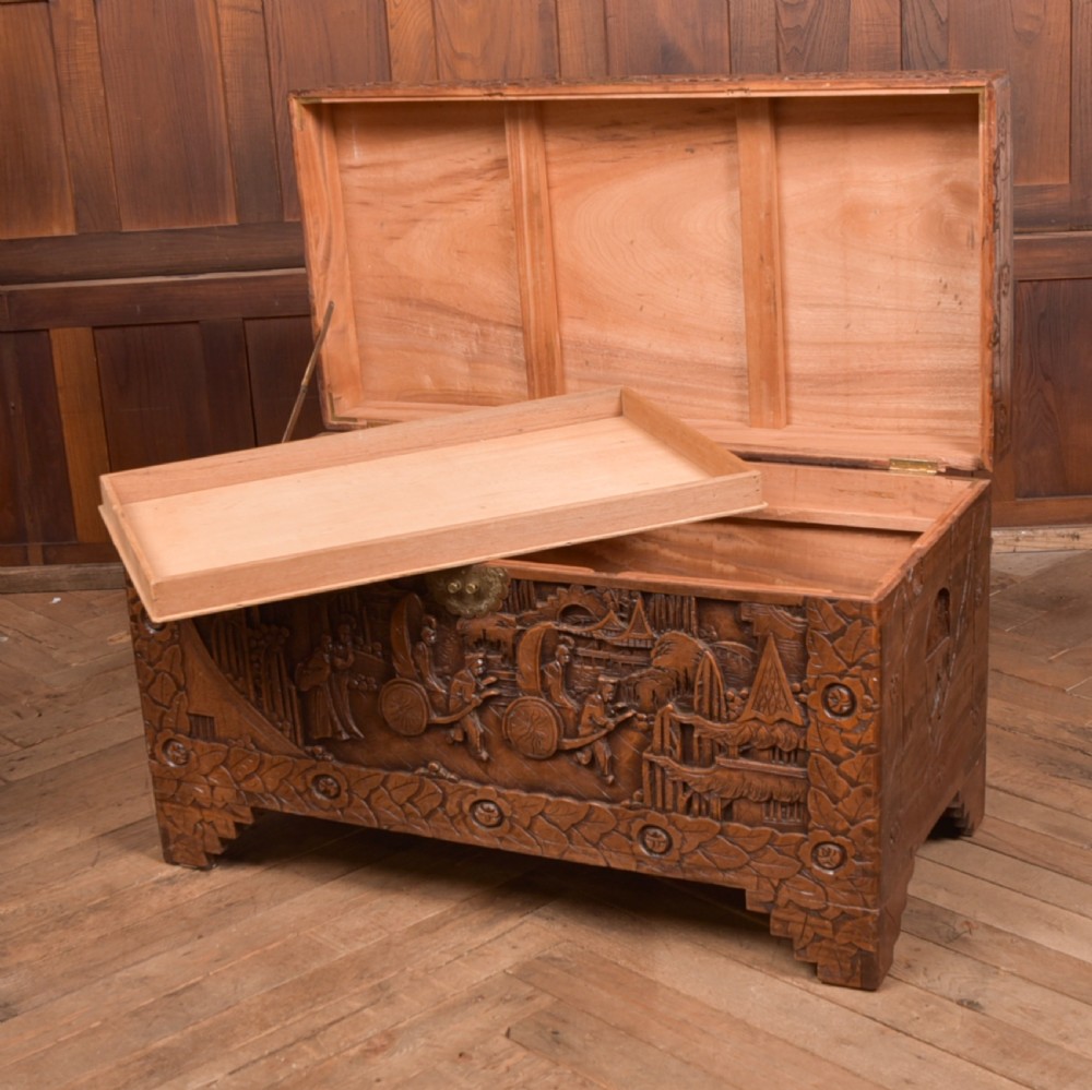 Chinese Camphor wood storage / blanket box View XII