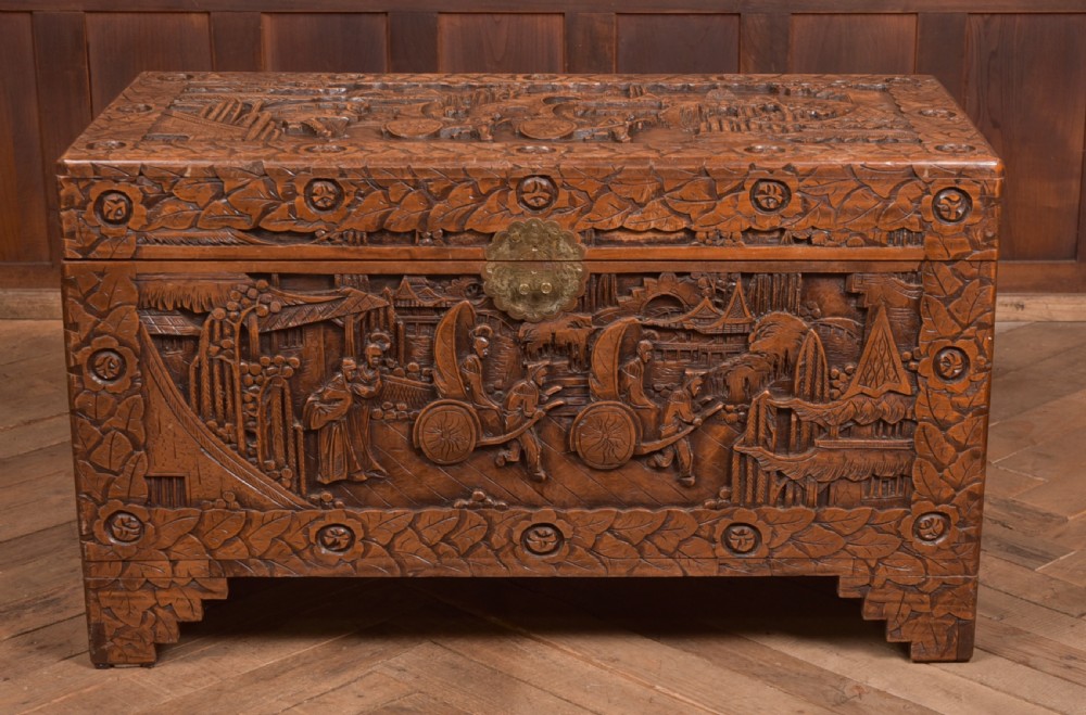 Chinese Camphor wood storage / blanket box View XVII