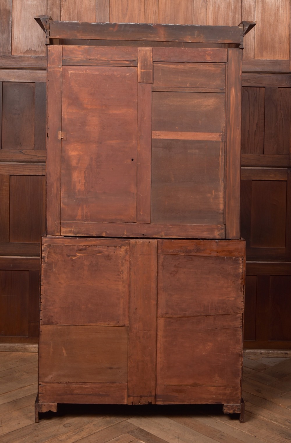 Georgian Mahogany Linen Press View XX