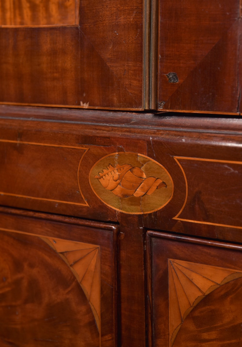 Georgian Mahogany Linen Press View XXI