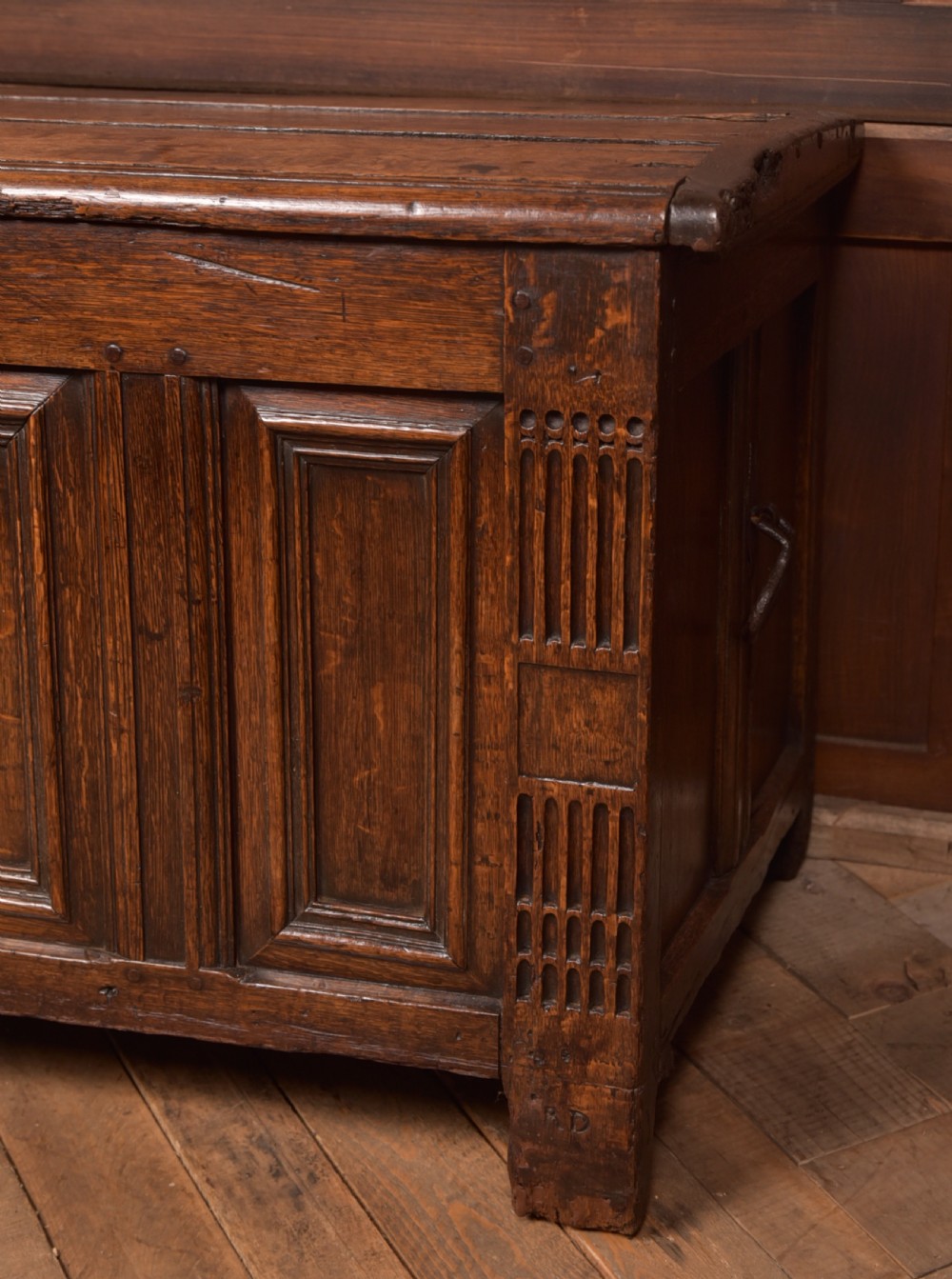 18th Century Oak Coffer View VII