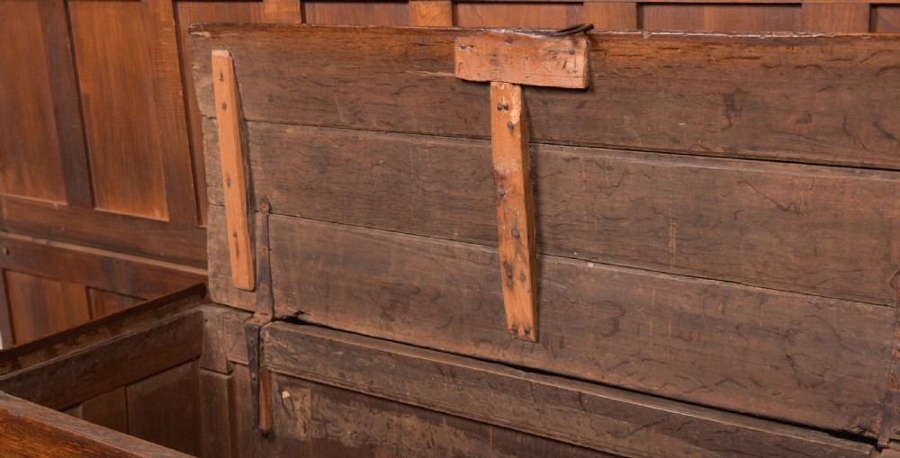 18th Century Oak Coffer View XIV