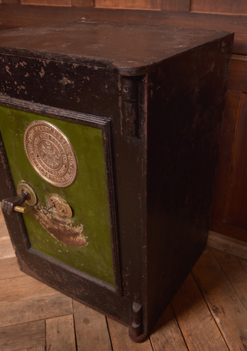 Thomas Perry and Sons Victorian Safe  View VII