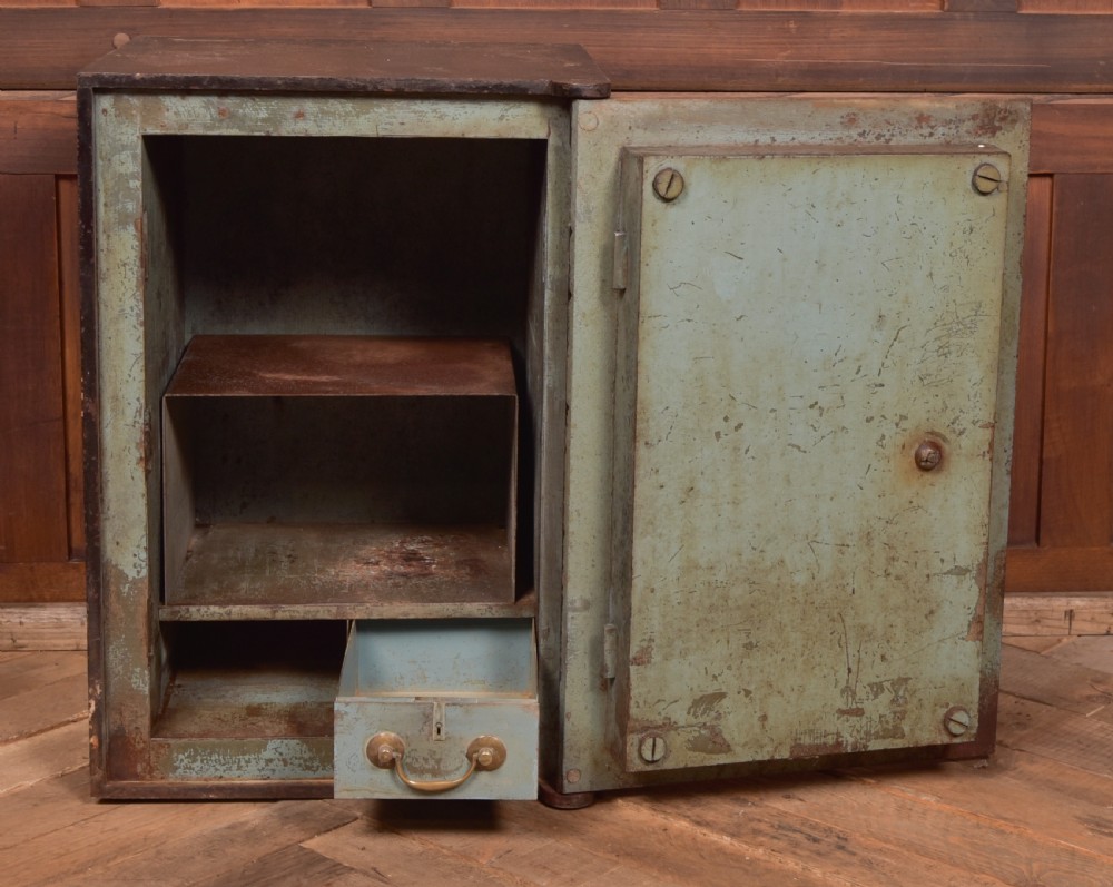 Thomas Perry and Sons Victorian Safe  View X