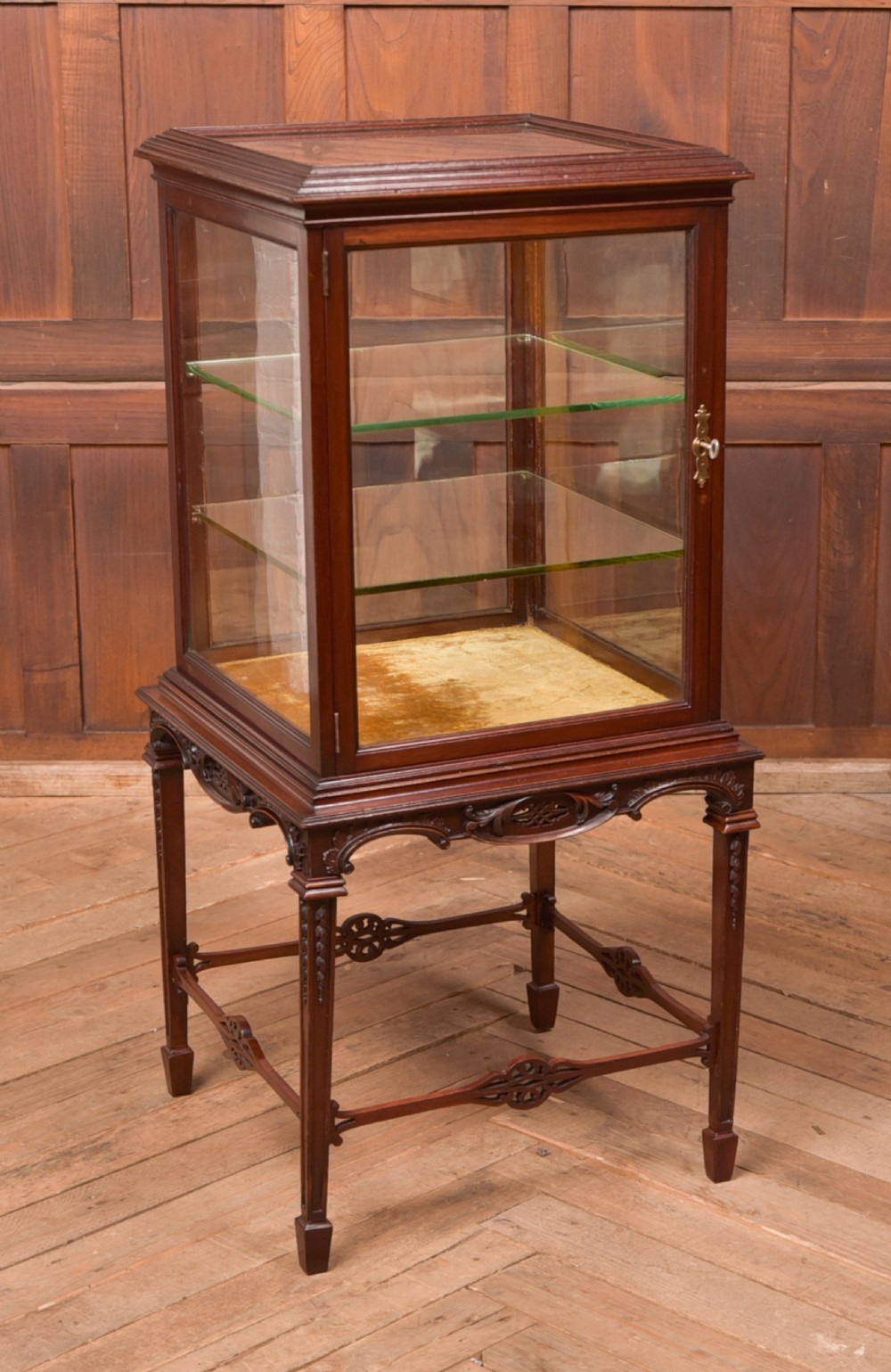 Edwardian Mahogany Bijouterie / Display Cabinet