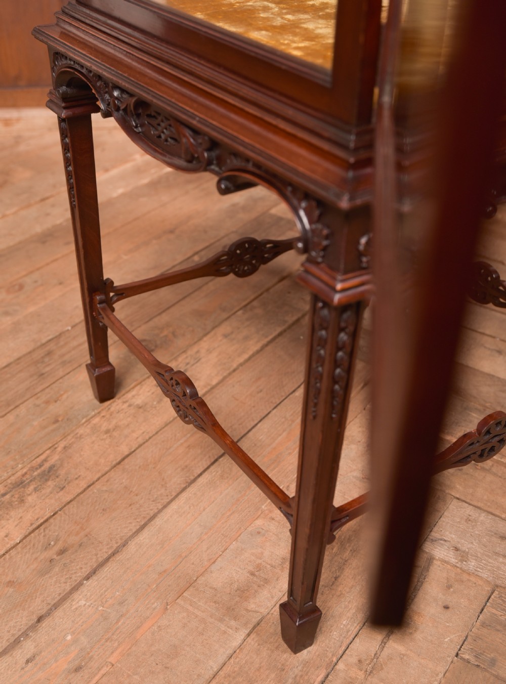 Edwardian Mahogany Bijouterie / Display Cabinet View XIII