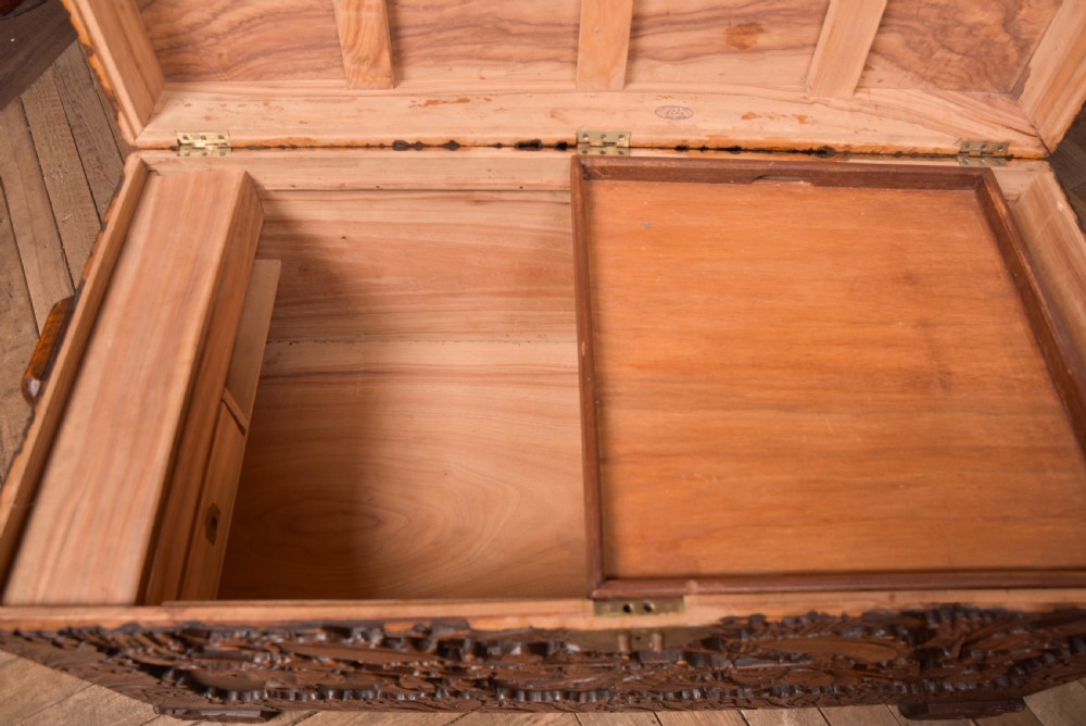 Nam Lee & Co Camphor Wood Storage Box View IX