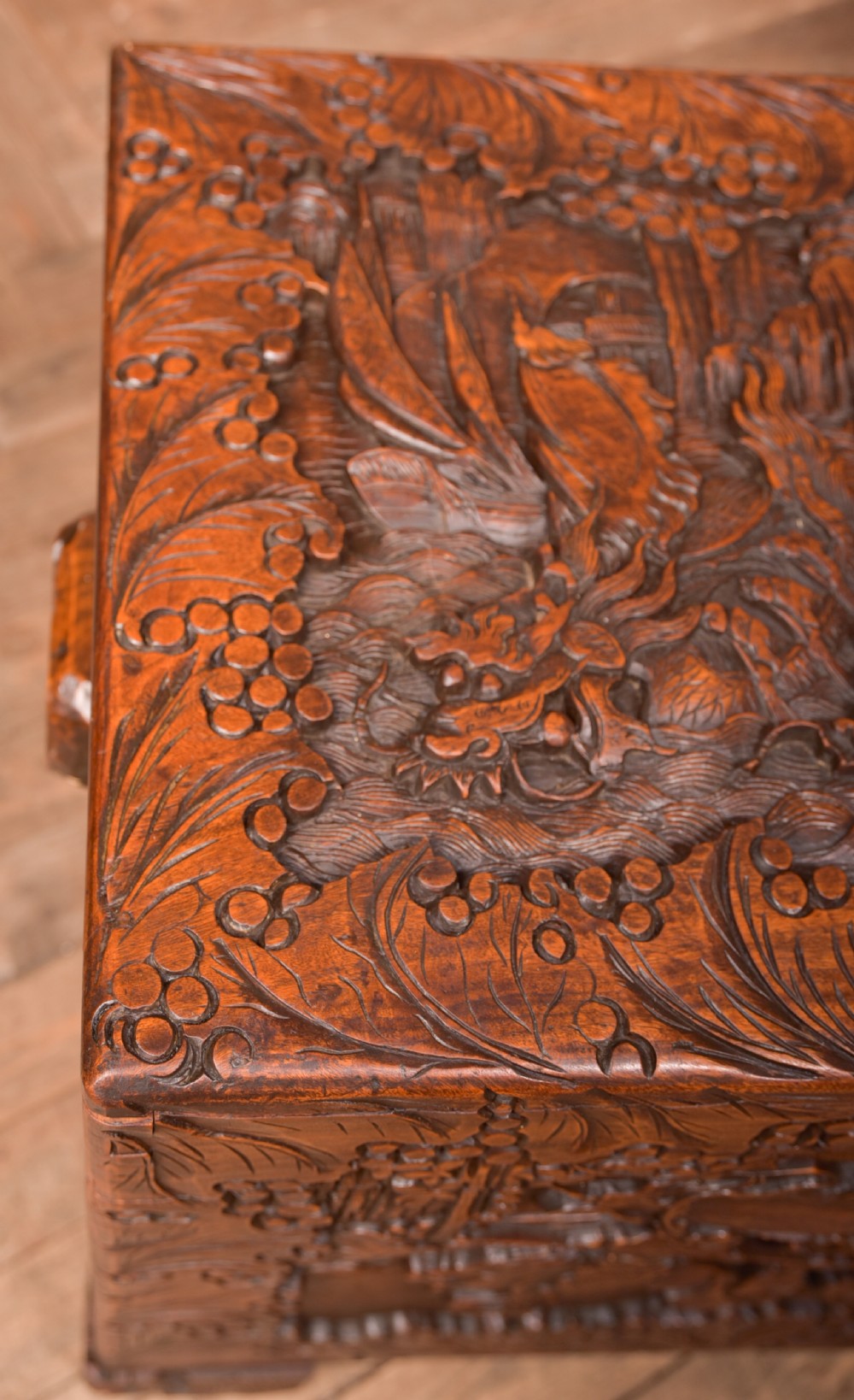 Nam Lee & Co Camphor Wood Storage Box View XII
