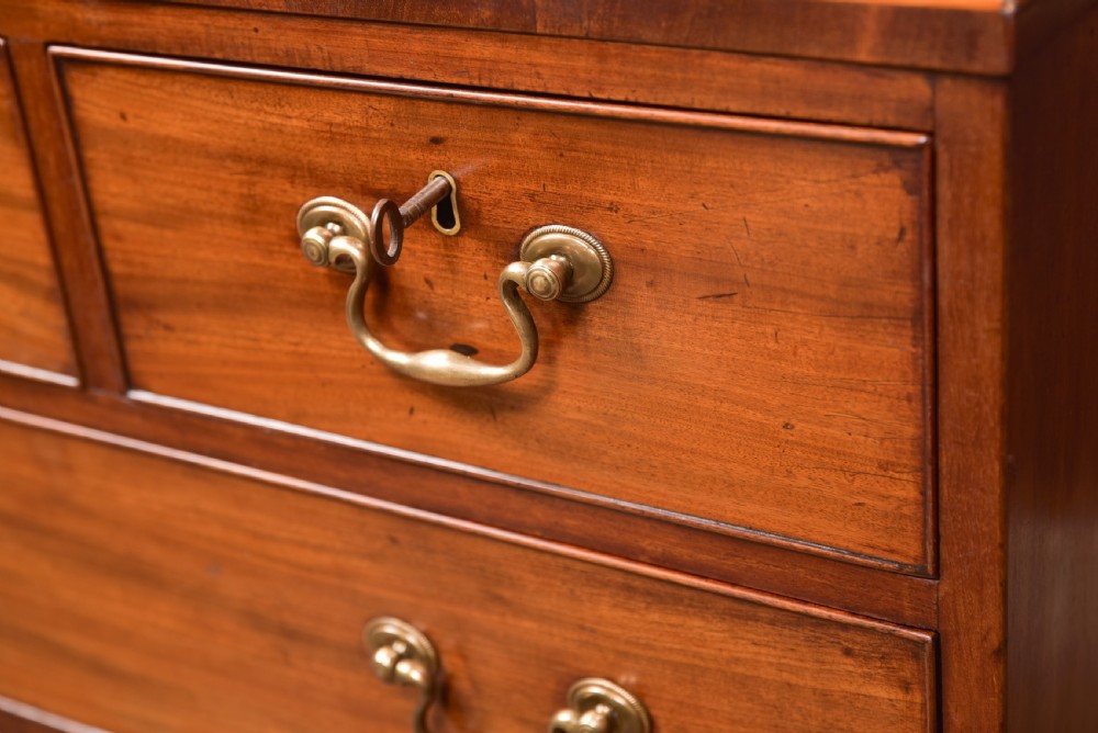 Georgian Mahogany Chest of Drawers View VII