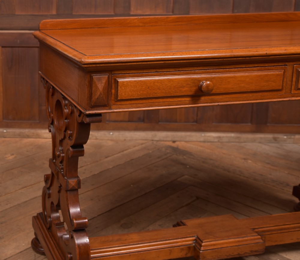 Victorian Red Walnut Hall Table Thomas Colquhoun View V
