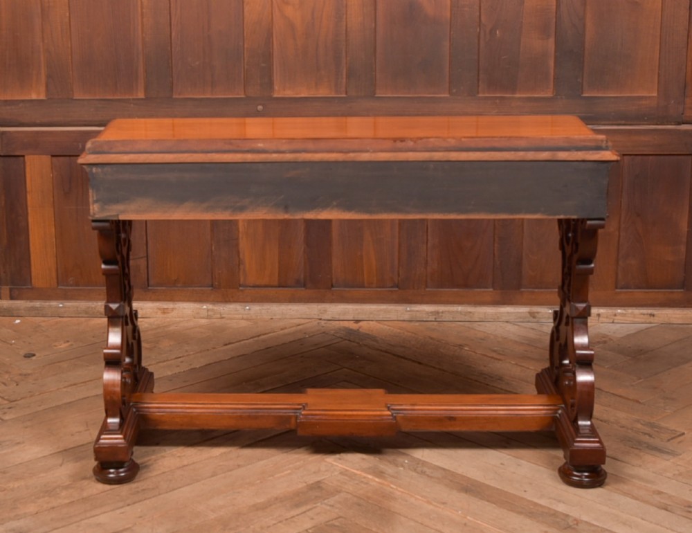 Victorian Red Walnut Hall Table Thomas Colquhoun View XIV