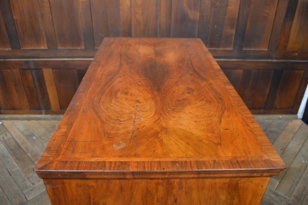 Georgian Walnut Chest of Drawers View XII