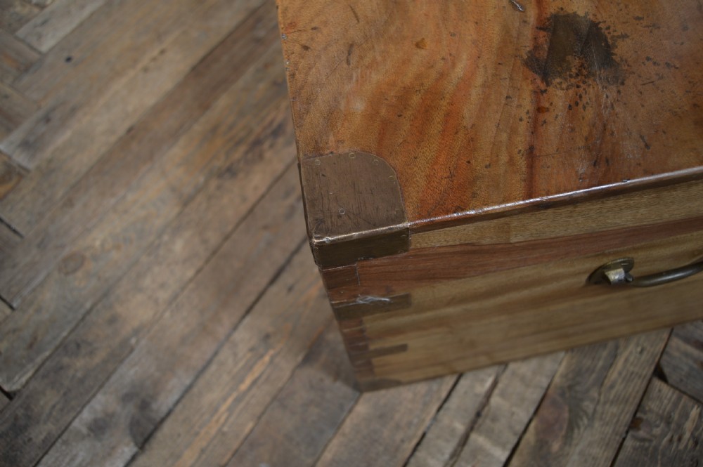 Camphor Wood Storage / Blanket Box View XI