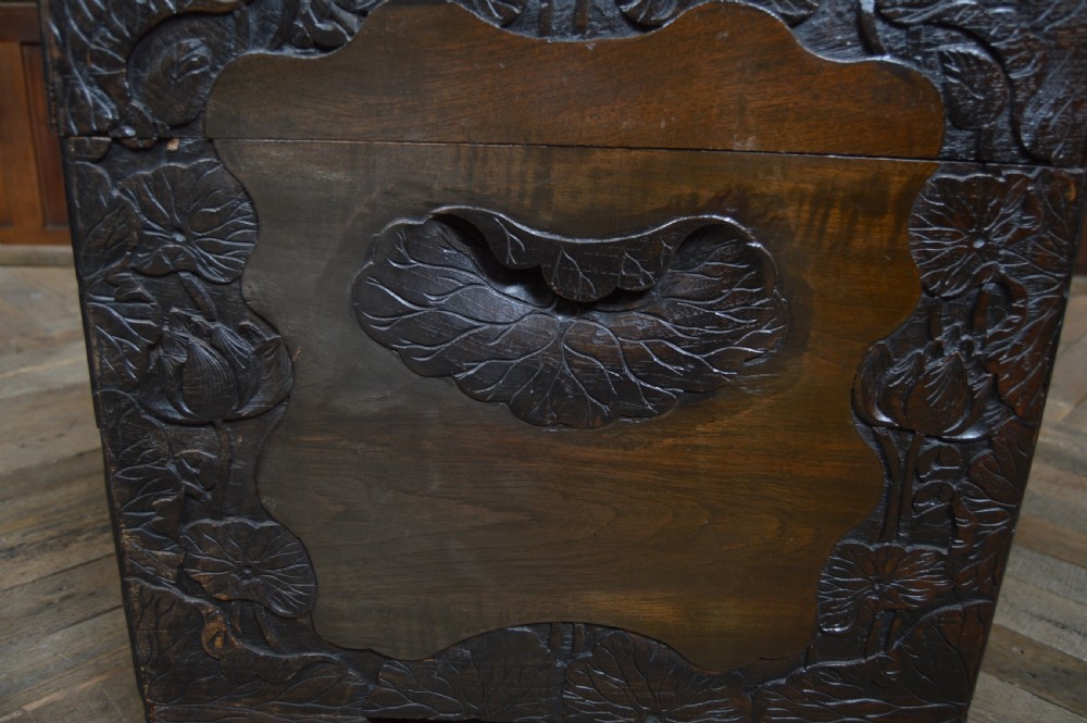Chinese Camphor Wood Storage / Blanket Box  View XIII