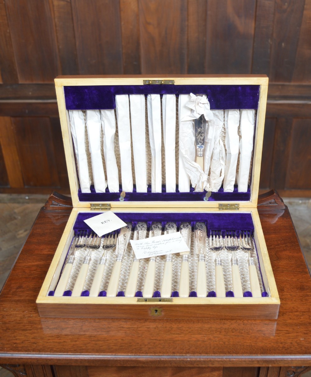 12 Piece Fish Cutlery Set