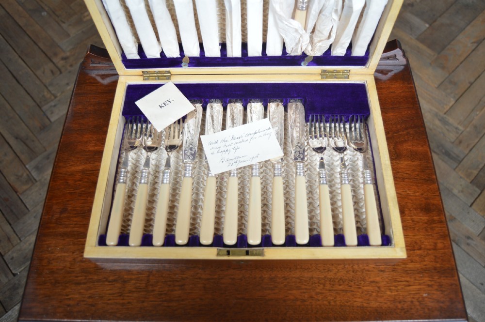 12 Piece Fish Cutlery Set View III