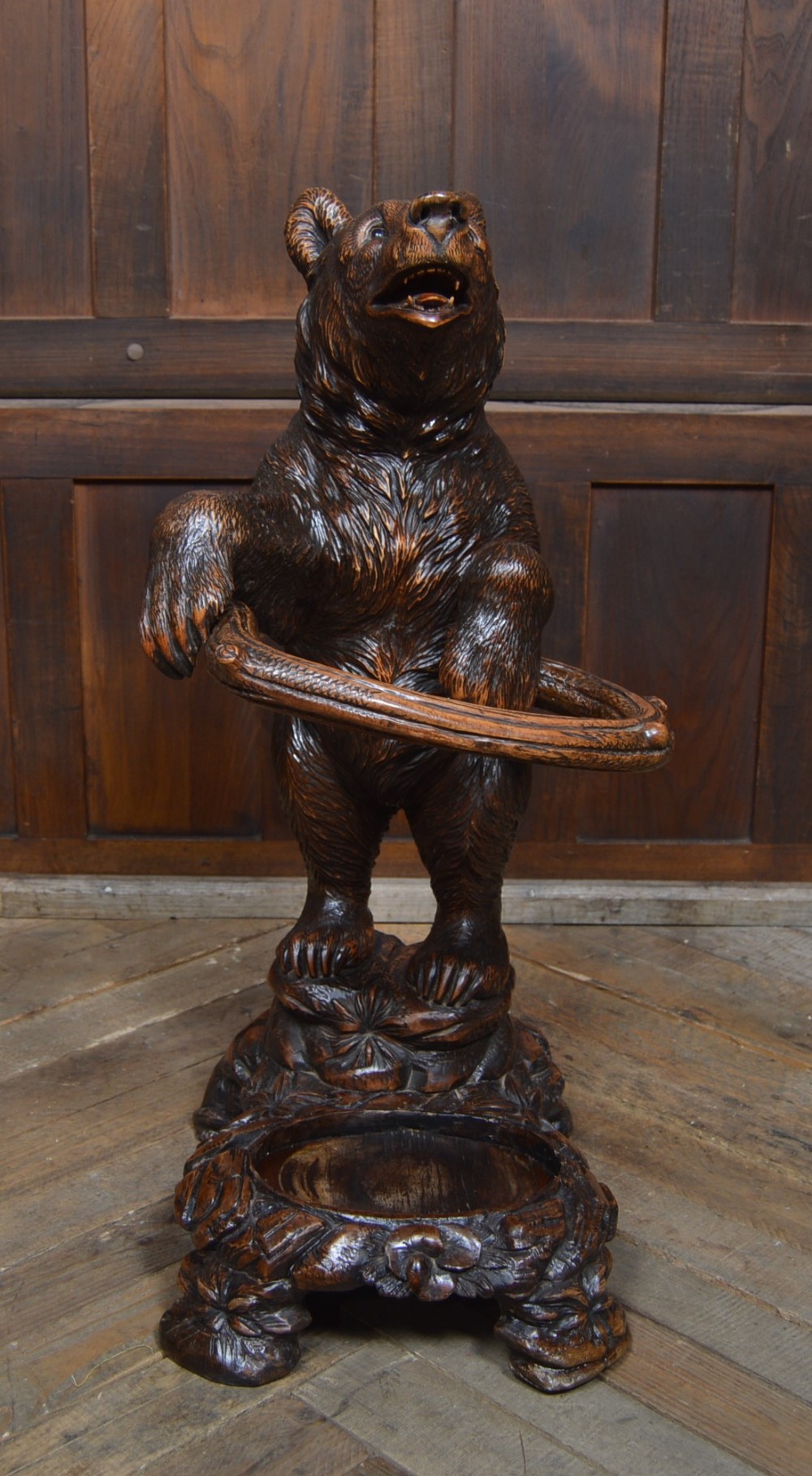 Black Forest Bear Stick Stand