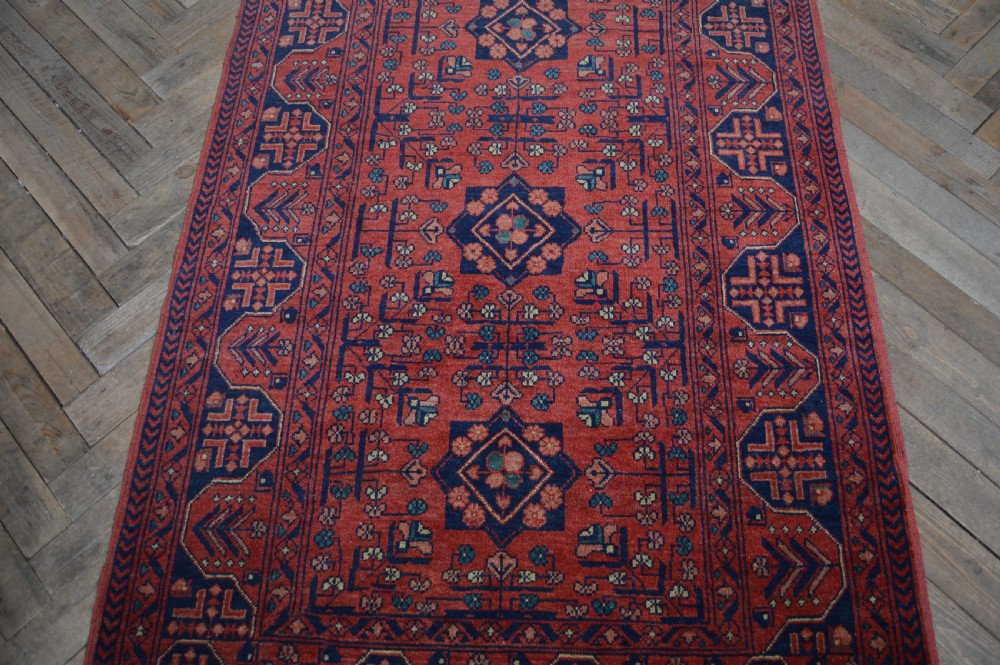 Persian Hand Woven Woollen Rug View IV