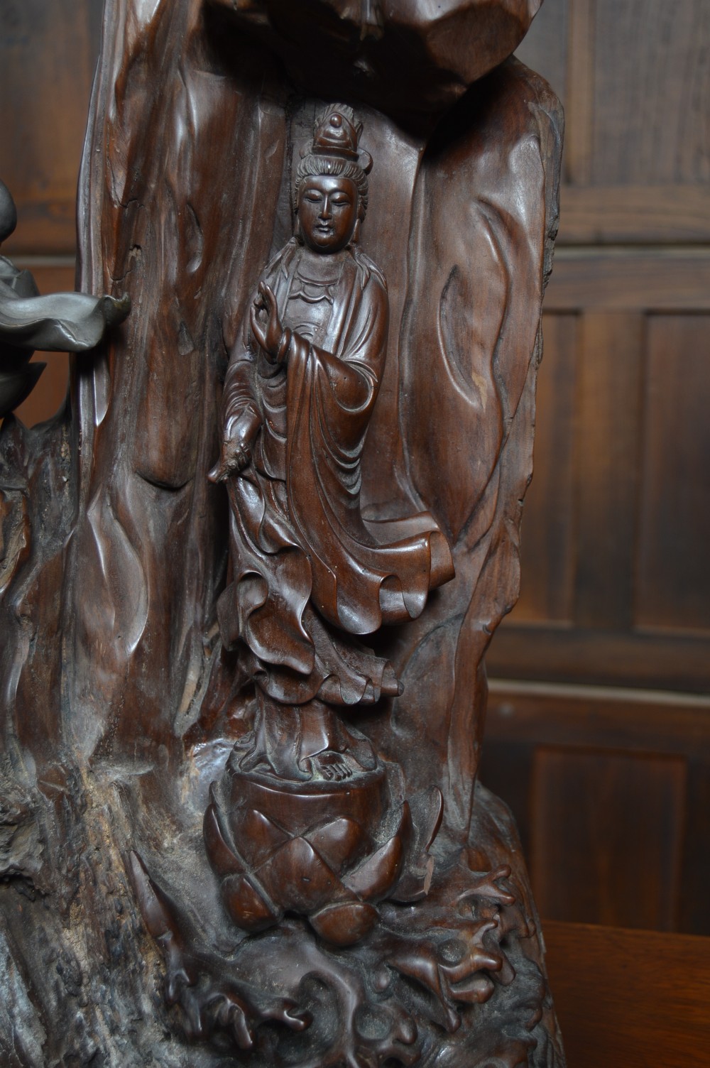 Guanyin Bodhisattva bronze with Root Wood Stand View VII