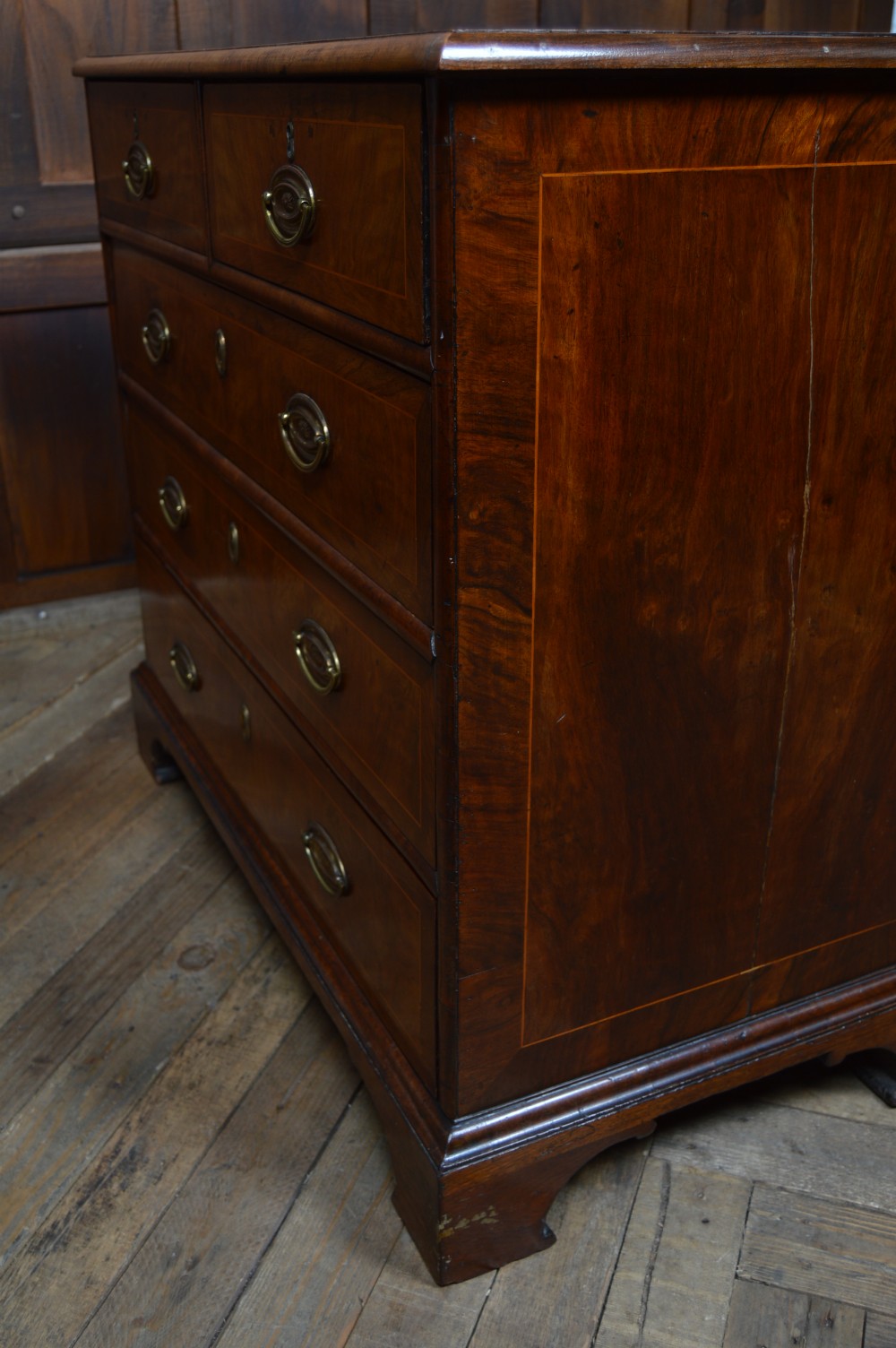 Georgian Walnut Chest of Drawers View XV
