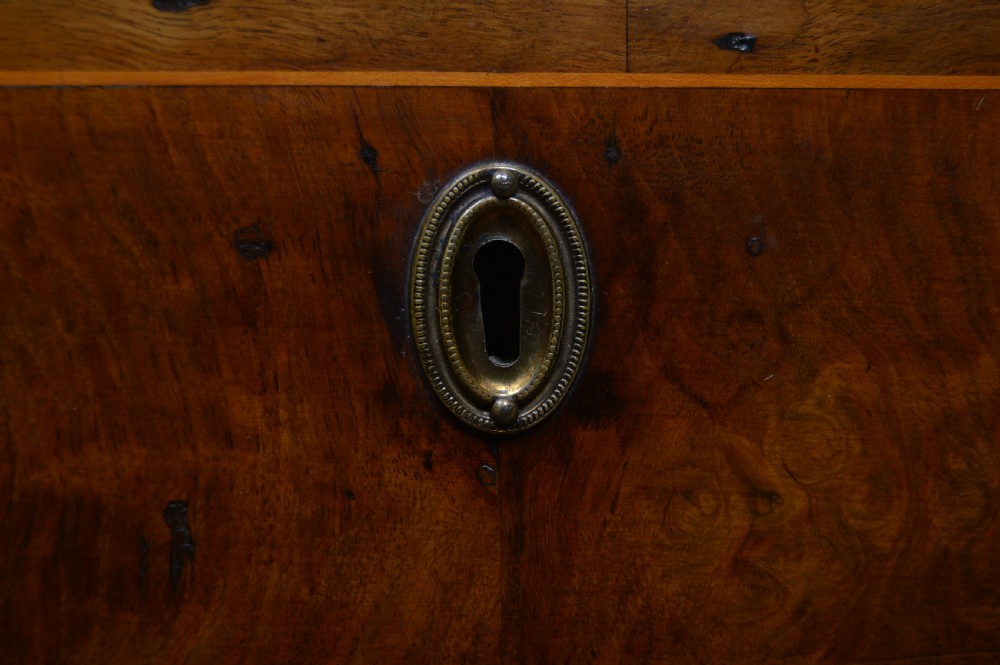 Georgian Walnut Chest of Drawers View XVI
