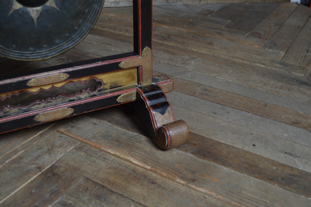 Chinese Gong View VII