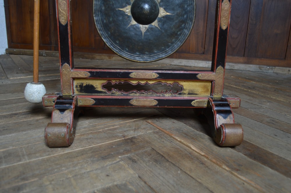 Chinese Gong View VIII