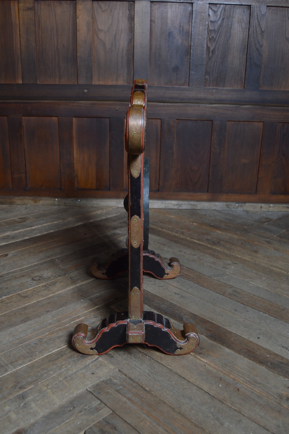 Chinese Gong View XI