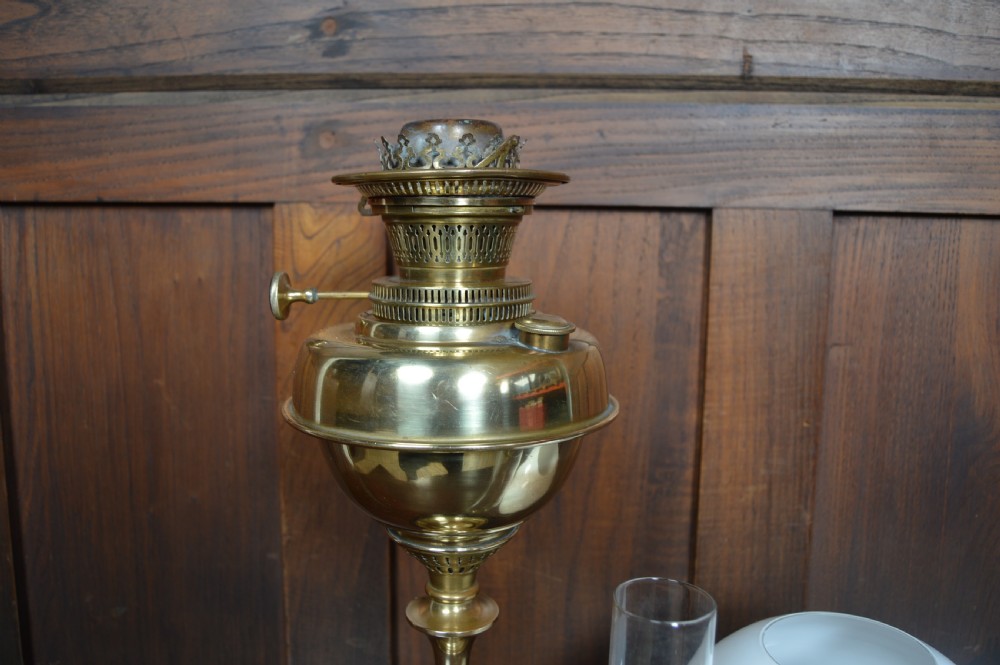Victorian Brass Oil / Paraffin Lamp  View XI