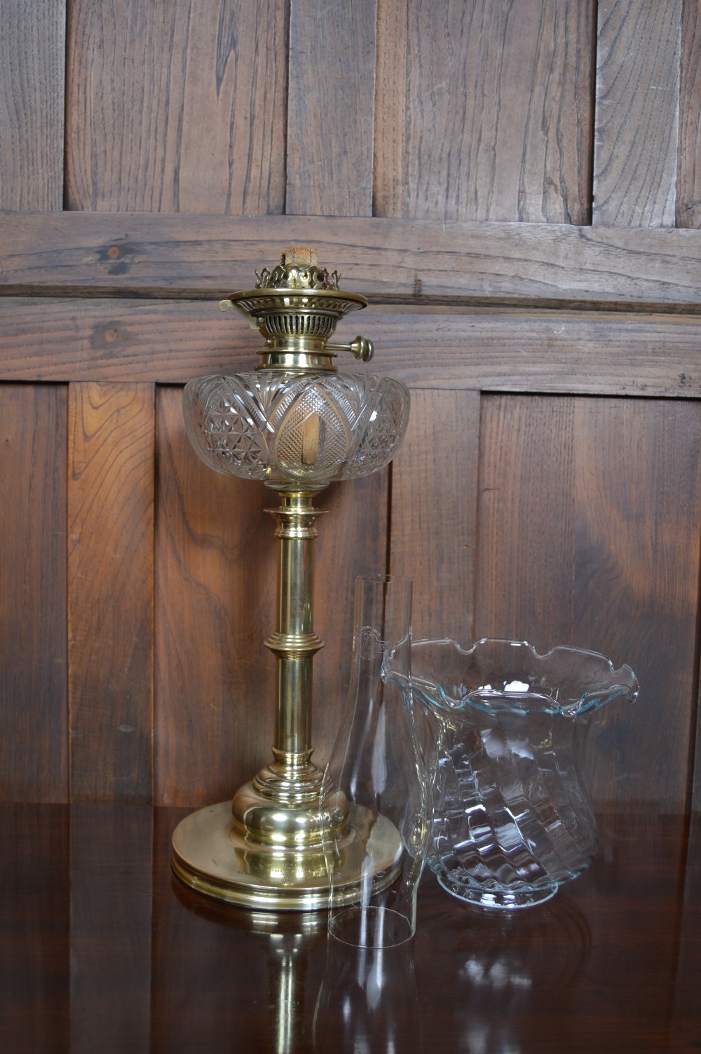 Edwardian Brass Oil/ Paraffin Lamp View VIII