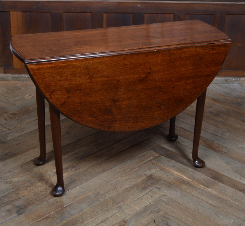 Georgian Mahogany Drop Leaf Table