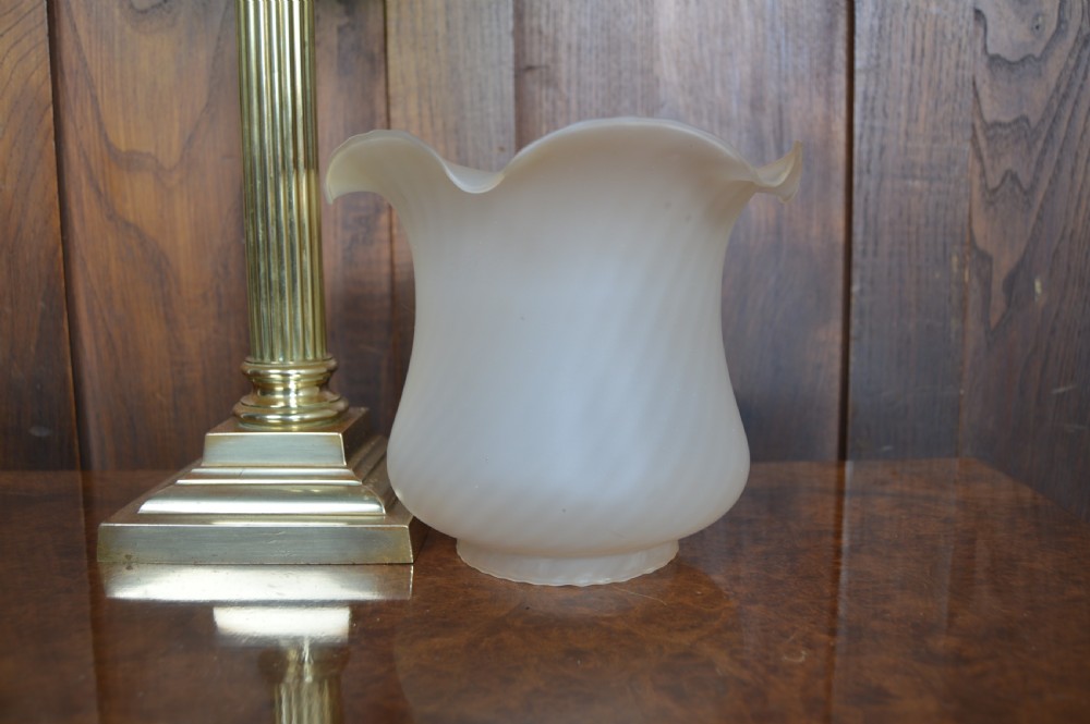 Victorian Brass Oil /Paraffin Lamp View VI