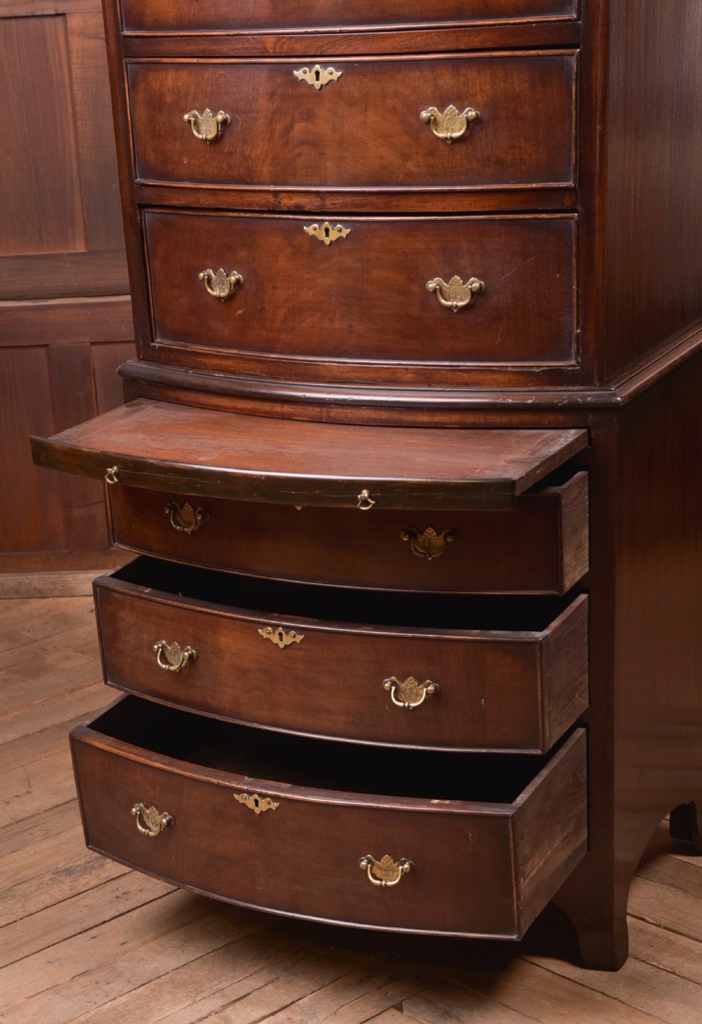 Edwardian Mahogany Chest on Chest View X