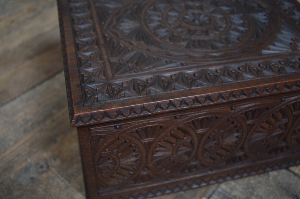 Edwardian Chip Carved Trinket Box View VIII