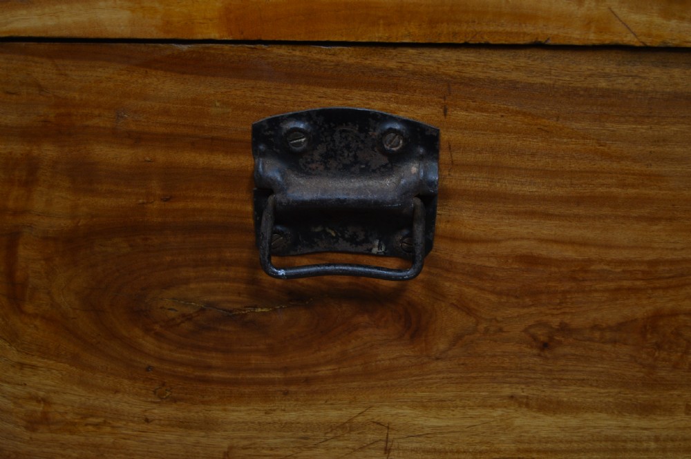 Camphor Wood Storage / Blanket Box View XV
