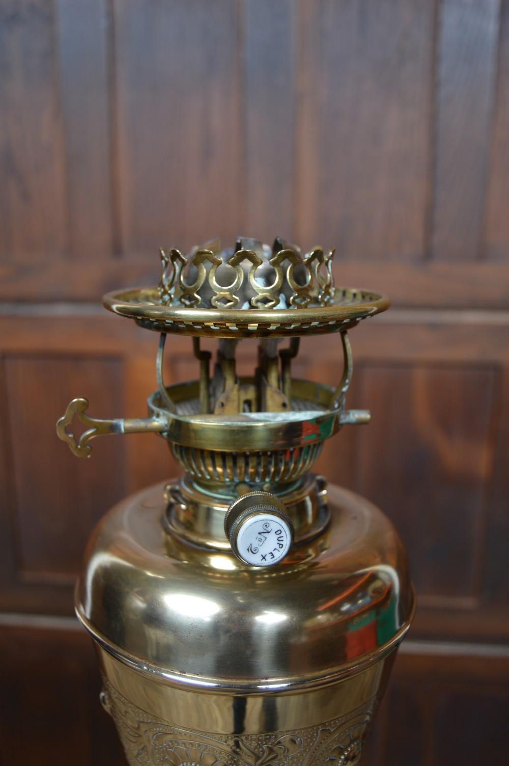 Victorian Paraffin / Oil Lamp  View XV