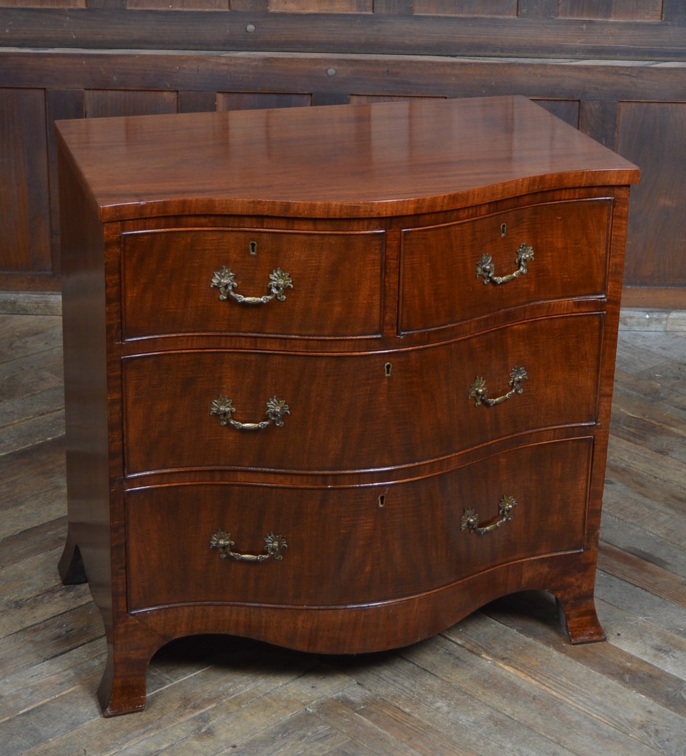 Edwardian Mahogany Serpentine Front Chest of Drawers