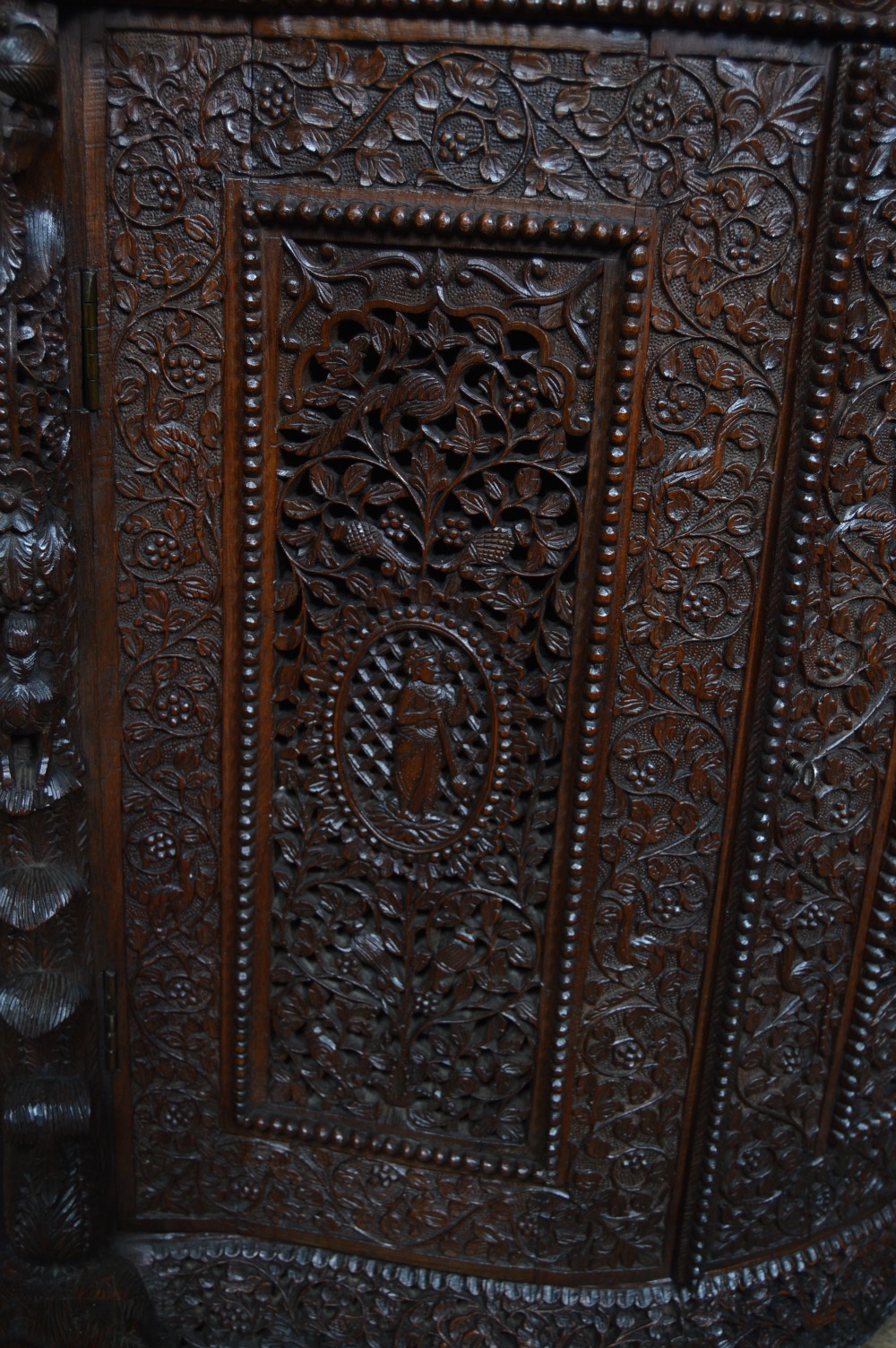 Victorian Burmese Padouk Sideboard / Cabinet View XII