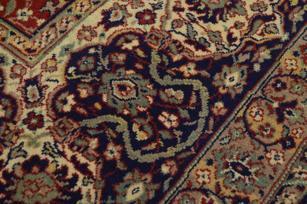 Vintage Kashan Hand Made Rug View VII