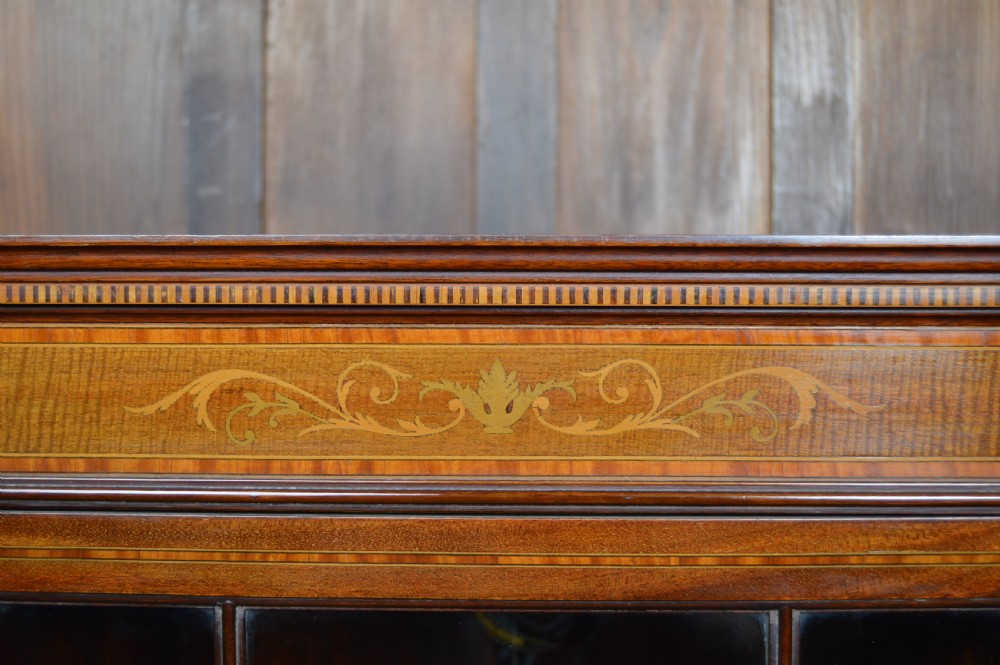 Edwardian Mahogany Corner Cabinet View VII