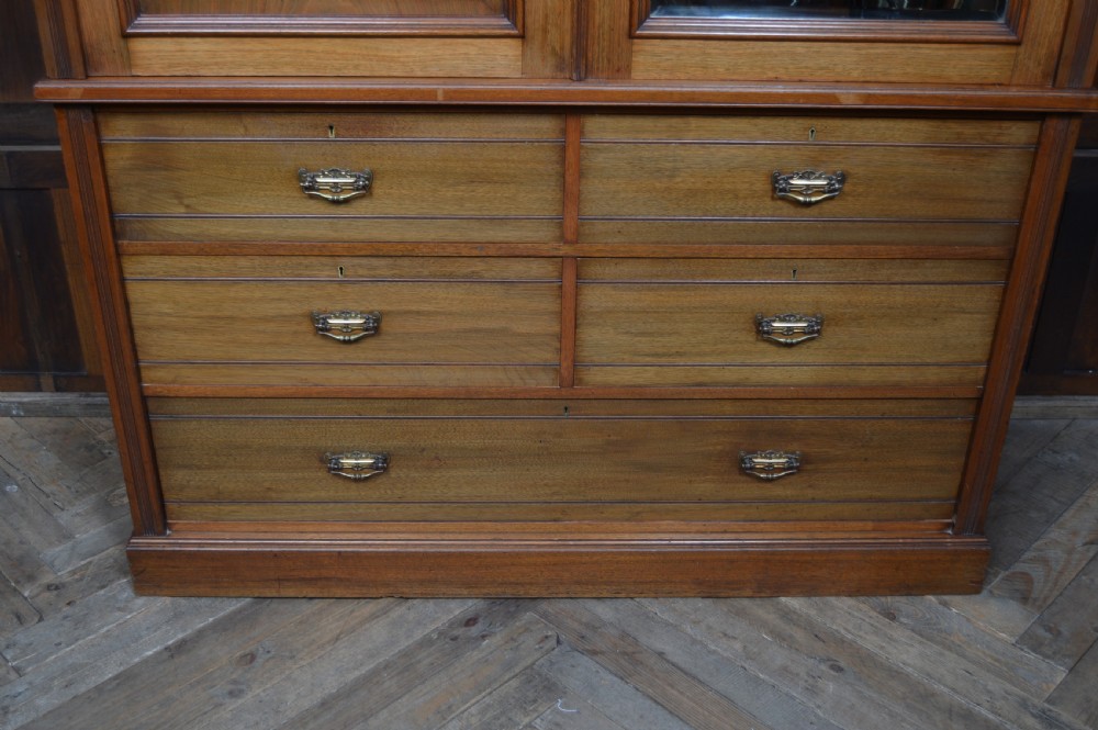 Edwardian Walnut Linen Press View XIV