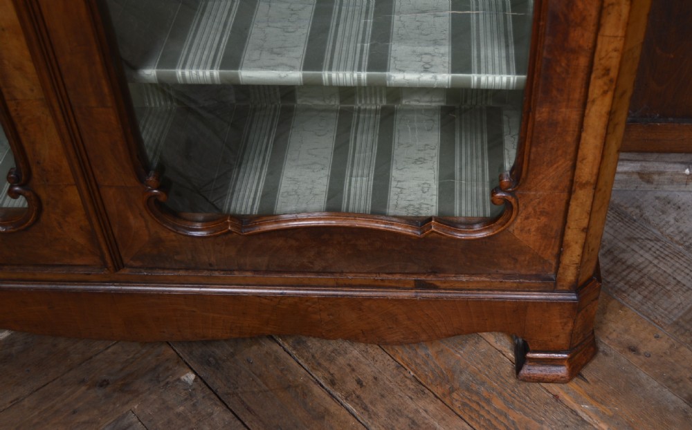 French Walnut Bookcase / Display Cabinet View V